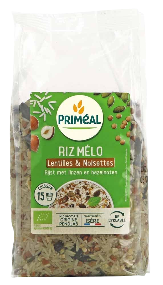 Primeal organic rice, lentils, and hazelnuts pasta in a 500g package, showcasing the mixed grains and ingredients.