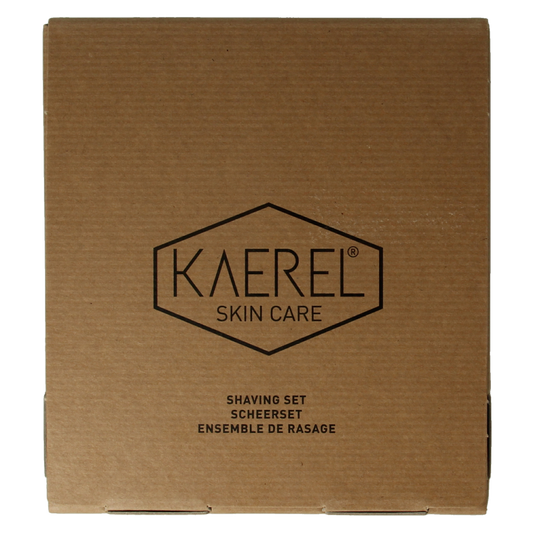 Kaerel skincare shavingset with shave cream and aftershave, includes razor and grooming essentials for smooth shaving.