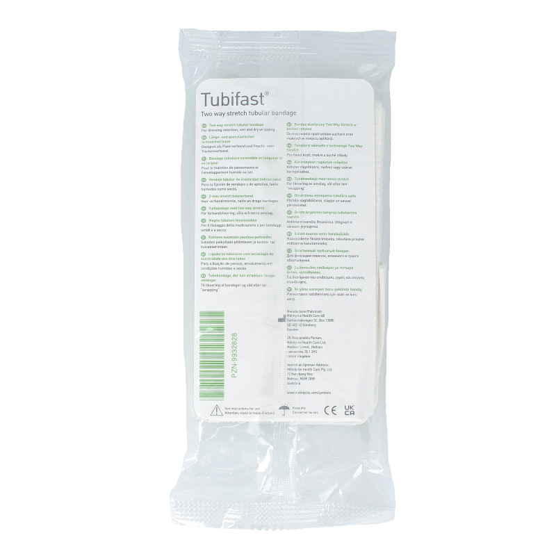 Tubifast Groen M 1 meter, flexible medical bandage for wound care, shown laid out on a plain background.