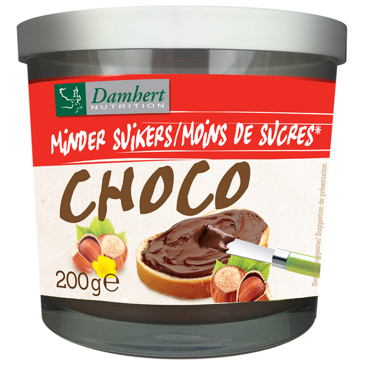 Damhert Chocopasta hazelnoot spread on bread, 200g jar, creamy chocolate and hazelnut broodsbeleg, with a smooth texture.