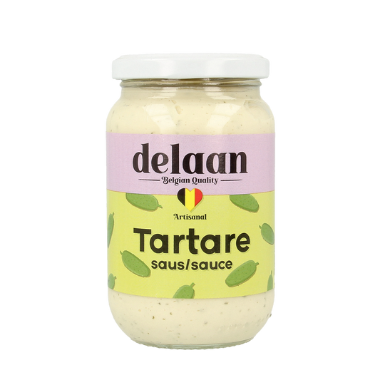Delaan Tartaresaus 300g jar, savory sauce in a glass jar with a metal lid, ideal for sandwiches and salads.