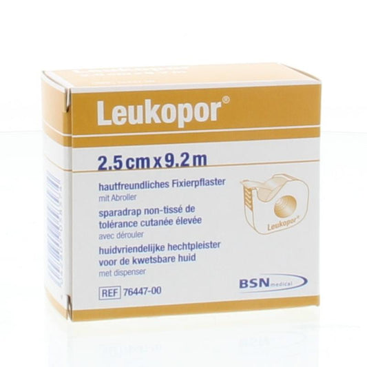 Leukopor non-woven adhesive bandage, 9.2m x 2.5cm, for wound care, shown on a clean surface.