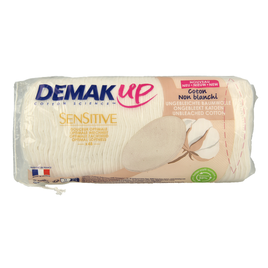 Demak Up Wattenschijfjes sensitive oval facial cleansing pads, set of 48 for gentle skin care, in a white oval shape.