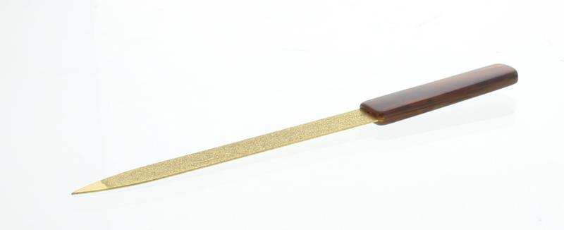 Malteser Saffiervijl 15.5cm manicure and pedicure tool, stainless steel, used for nail shaping and smoothing.