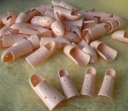 Mainit pink Vingerspalk stack with 16mm mallet, size 1, made of durable spalken material, shown in image 828183.