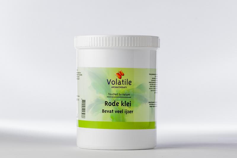 Volatile Rode klei, 500 gram, natural body care clay in a container, used for facial and skin cleansing.