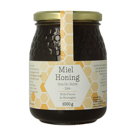 Soria Natural Berghoning aromatic honey in a 1kg jar with a golden honey drizzle on the label