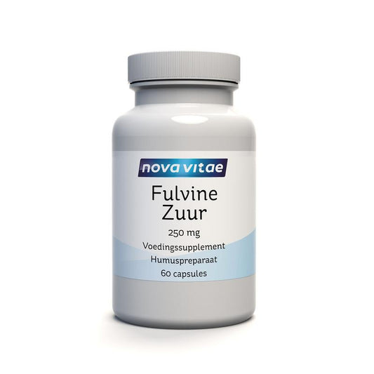 Nova Vitae Fulvinezuur 250mg mineral capsules, vegetarian dietary supplement in a green bottle with capsules visible