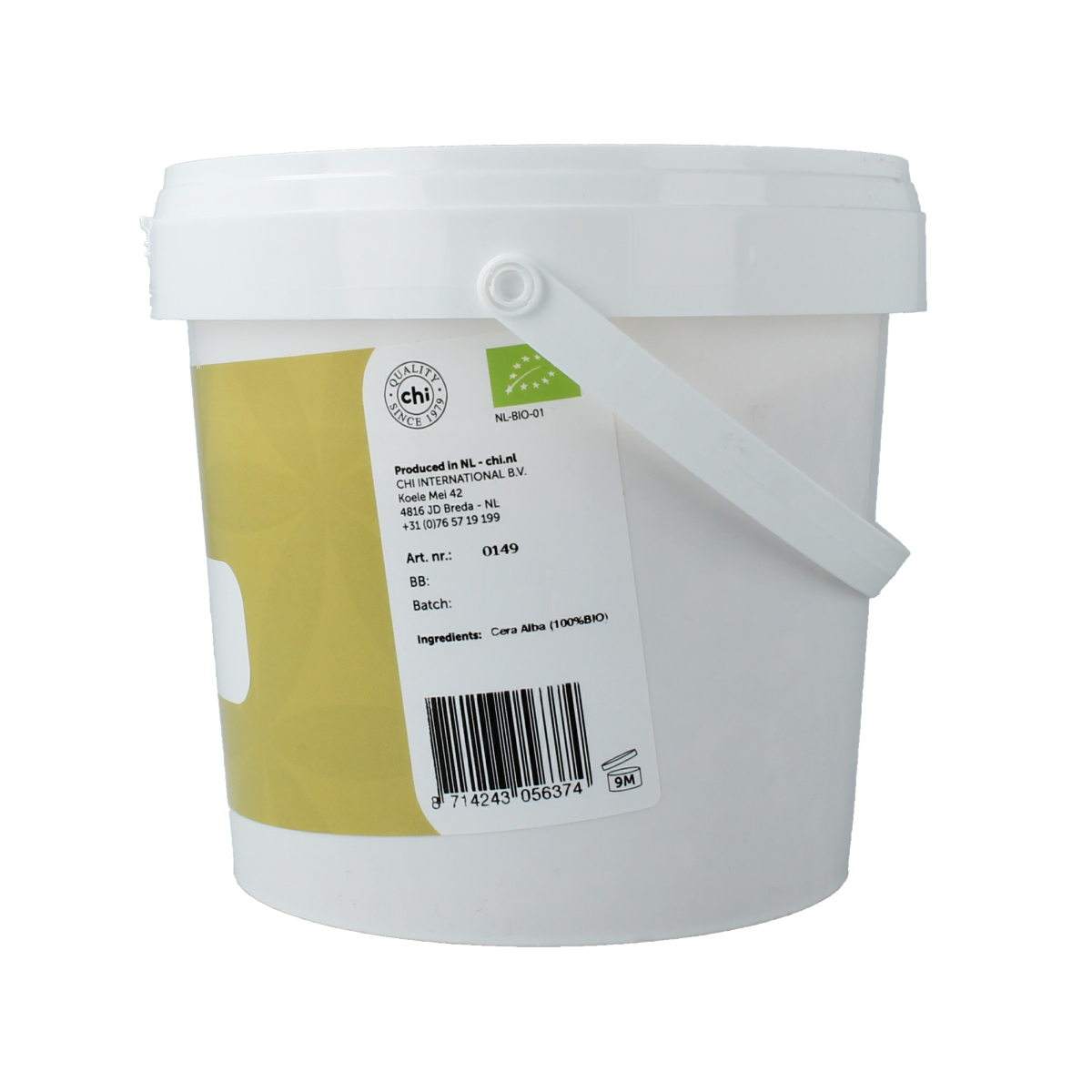 Chi bio beeswax 500g in a natural block, used for body care and skincare, with a smooth, golden appearance.