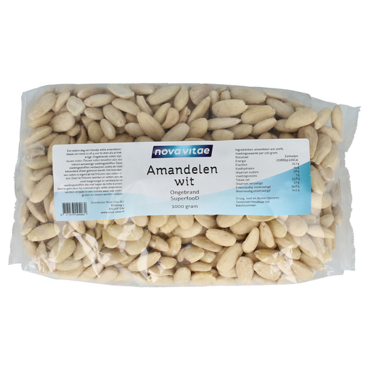 Raw, unbranded Nova Vitae Amandelen in a 1kg bag, showing fresh white almonds in natural form suitable for superfoods and healthy eating.