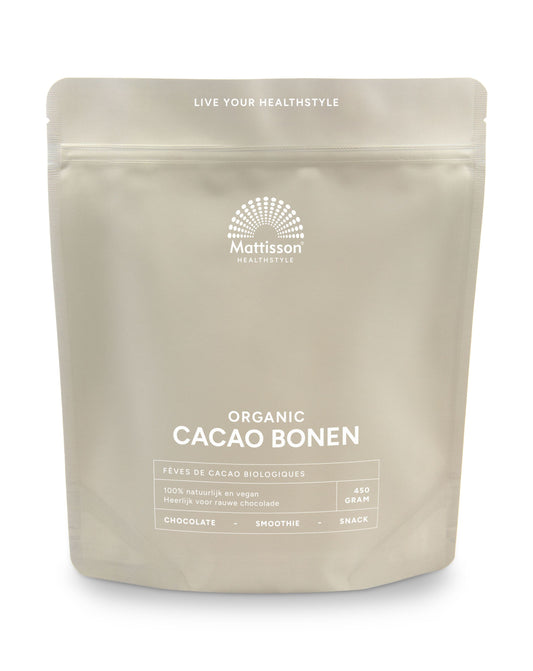 Raw bio cacao beans in a 450g bag from Mattisson, high-quality superfood with natural cacao appearance