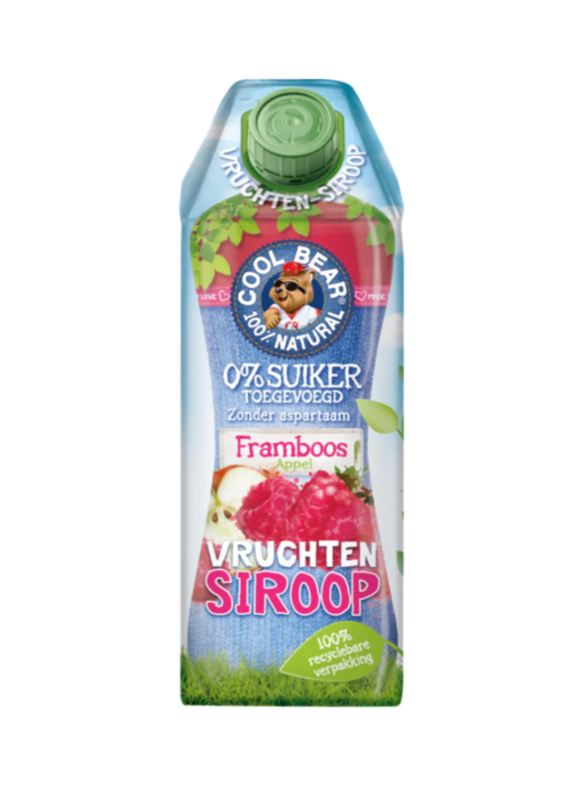 Cool Bear framboos appel siroop in 750ml bottle, a raspberry and apple flavored drink and syrup.