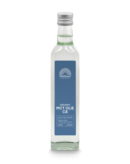 Mattisson MCT olie C8 bottle with clear label, showing the coconut-based MCT oil in a 500ml container.