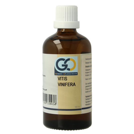 Bottle of GO Vitis vinifera bio herbal preparation in 100ml container, featuring a white label with green accents and product details.