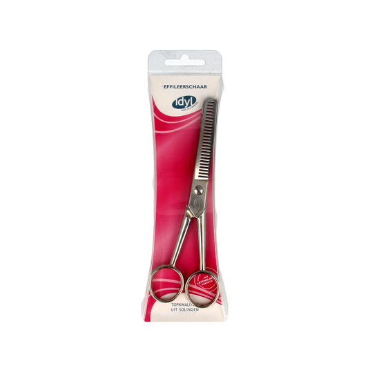 Idyl Op=Op Effileerschaar steel nail clipper with stainless steel blades, compact and durable for precise grooming.