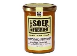 Kleinstesoepfabriek organic pumpkin mustard soup in a 400ml container, showcasing the creamy soup with pumpkin and mustard ingredients.
