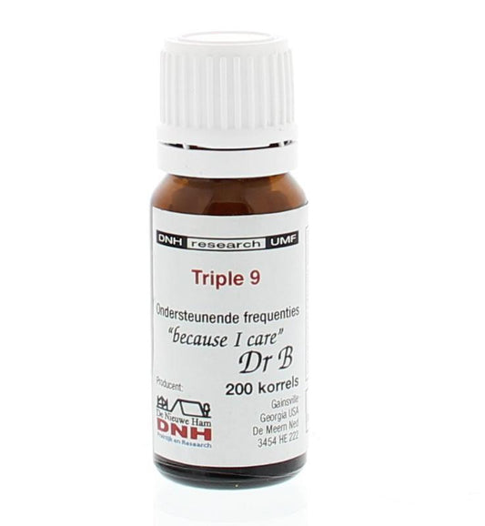 DNH Triple 9 kruidenpreparaten supplement with 200 capsules in a blister pack, showing the product packaging and capsules.