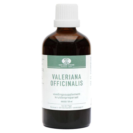 van der Pigge Valeriana officinalis herbal remedy in 100ml bottle, part of kruidenpreparaten collection, with label and product packaging