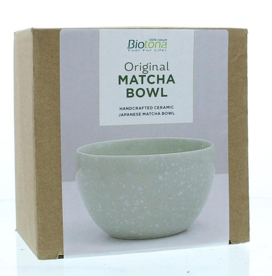 Biotona Matcha bowl in vibrant green, perfect for tea or serving, made by Biotona, displaying a smooth, rounded ceramic design.