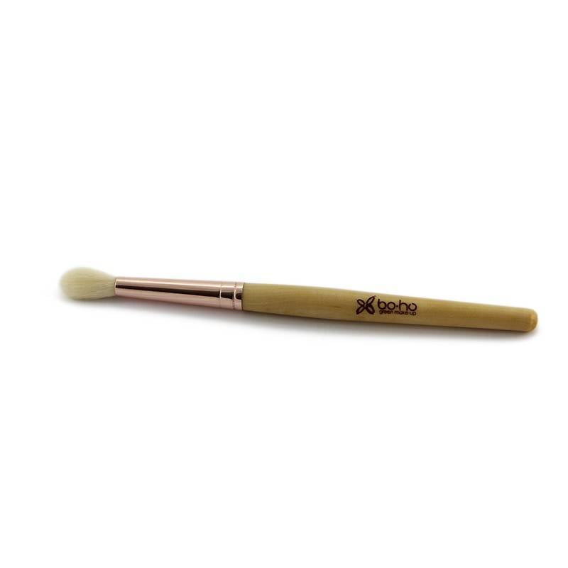 Boho Green Makeup vegan green eyeshadow brush for eye makeup, shown in image 956457, ideal for blending and application.