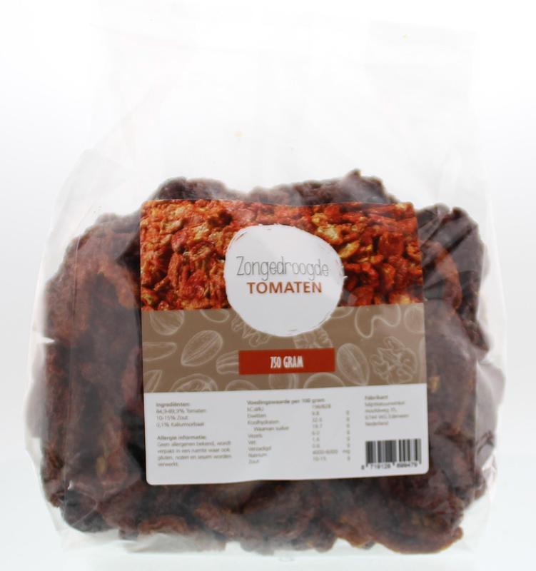Dried sun-dried tomatoes in a 750g pack from MijnNatuurwinkel, displayed in a clear container with fresh produce in the background.