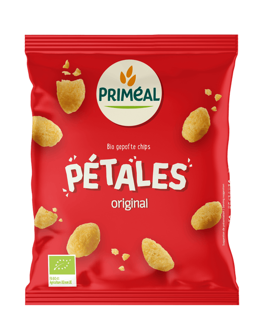 Primeal organic natural chips en zoutjes in a 75g package, showing crispy, salted snack chips with a golden color and textured surface.